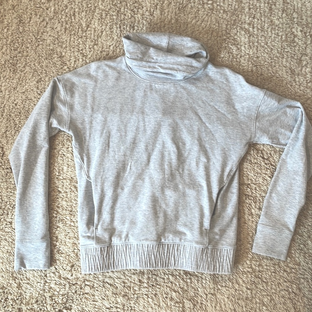 Lululemon funnel neck pullover with pocket